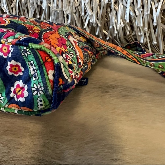 VERA BRADLEY Venetian Paisley 2013 Zip Hipster Crossbody Navy Red Yellow Orange - Picture 14 of 17